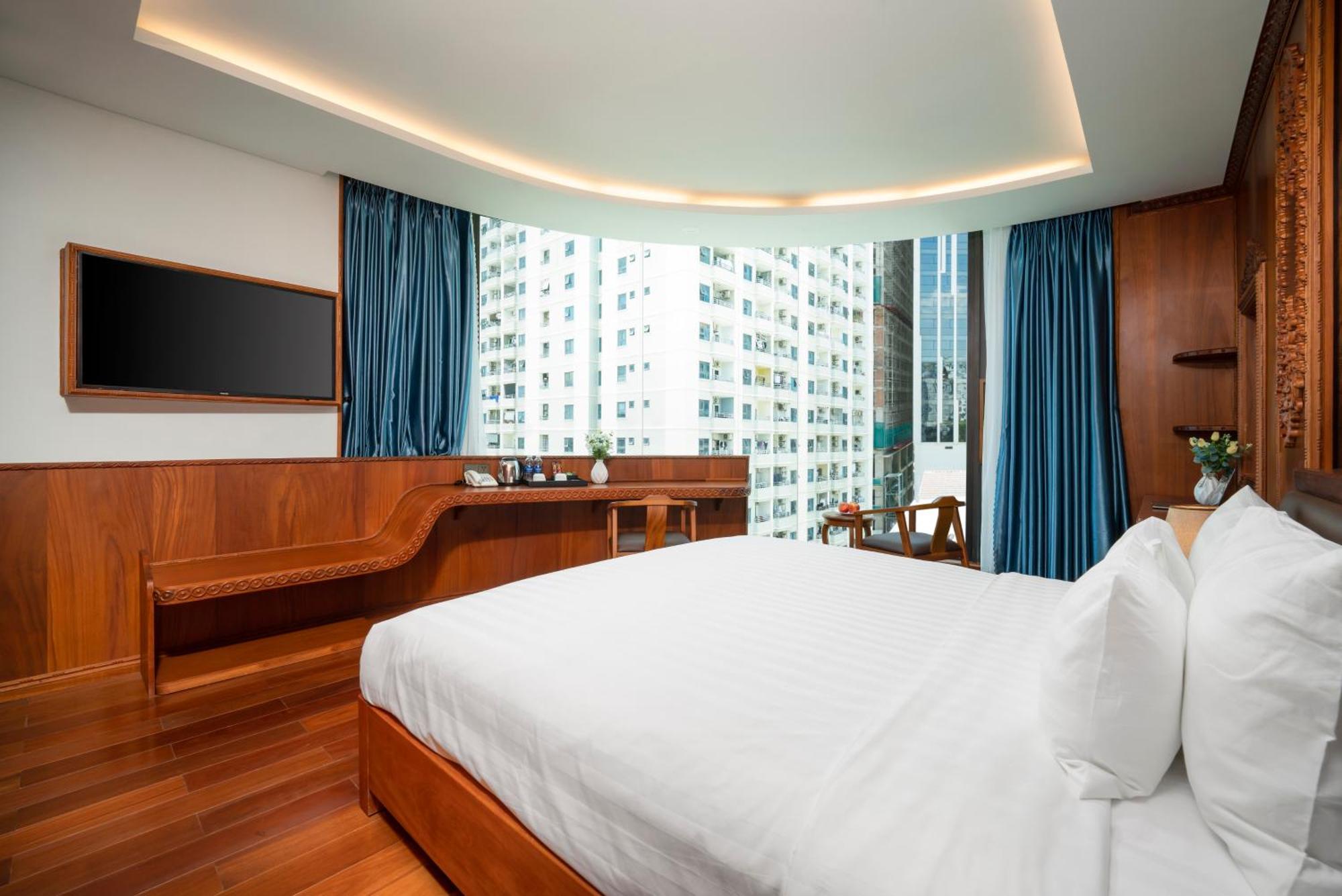 Monalisa Luxury Hotel Đà Nẵng Extérieur photo