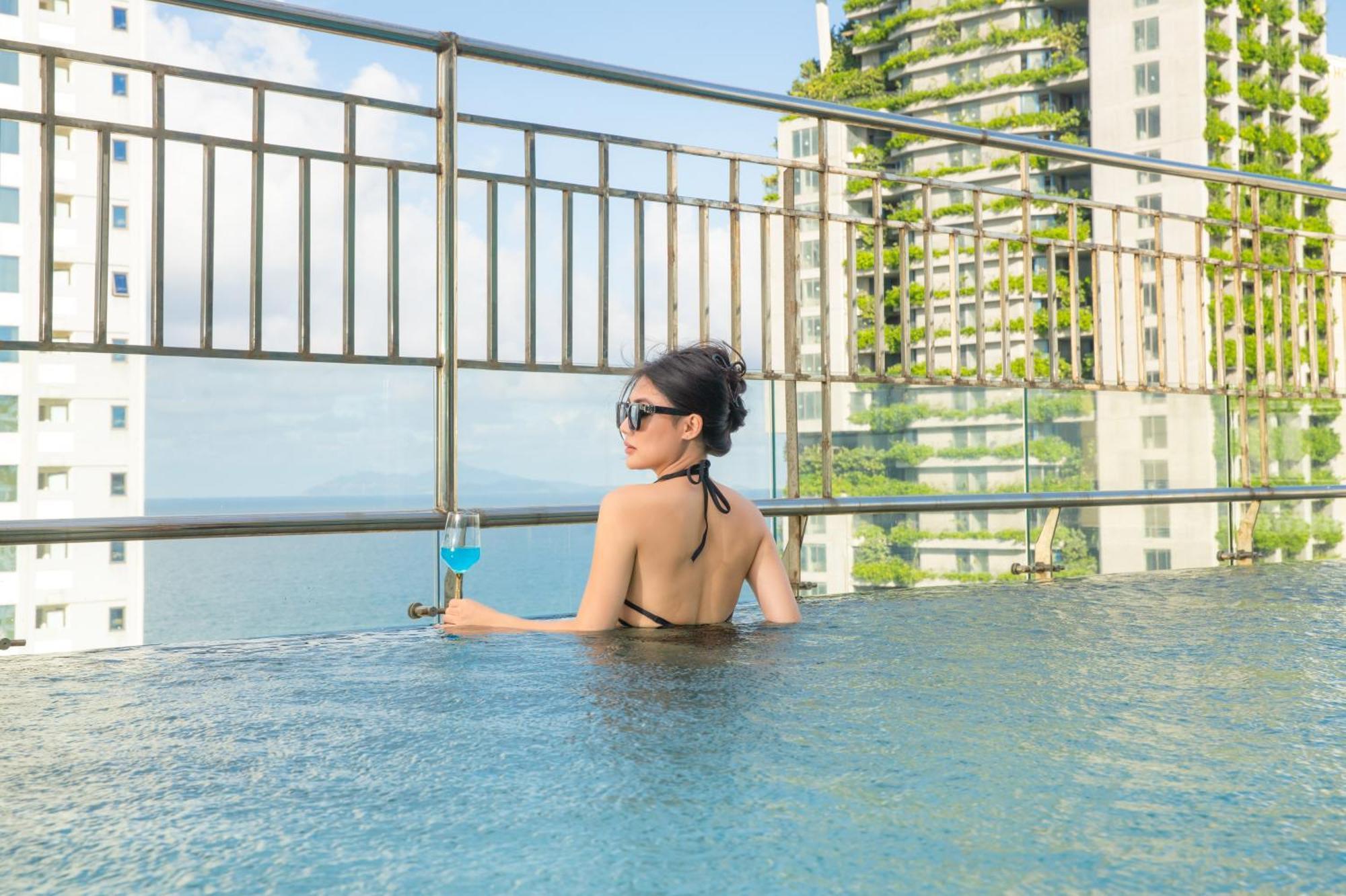 Monalisa Luxury Hotel Đà Nẵng Extérieur photo
